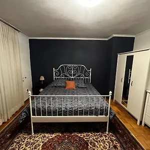 Apartment Flat Near To Oldtown & Konigsallee, Düsseldorf