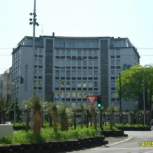 2* Hotel Domo Mondial