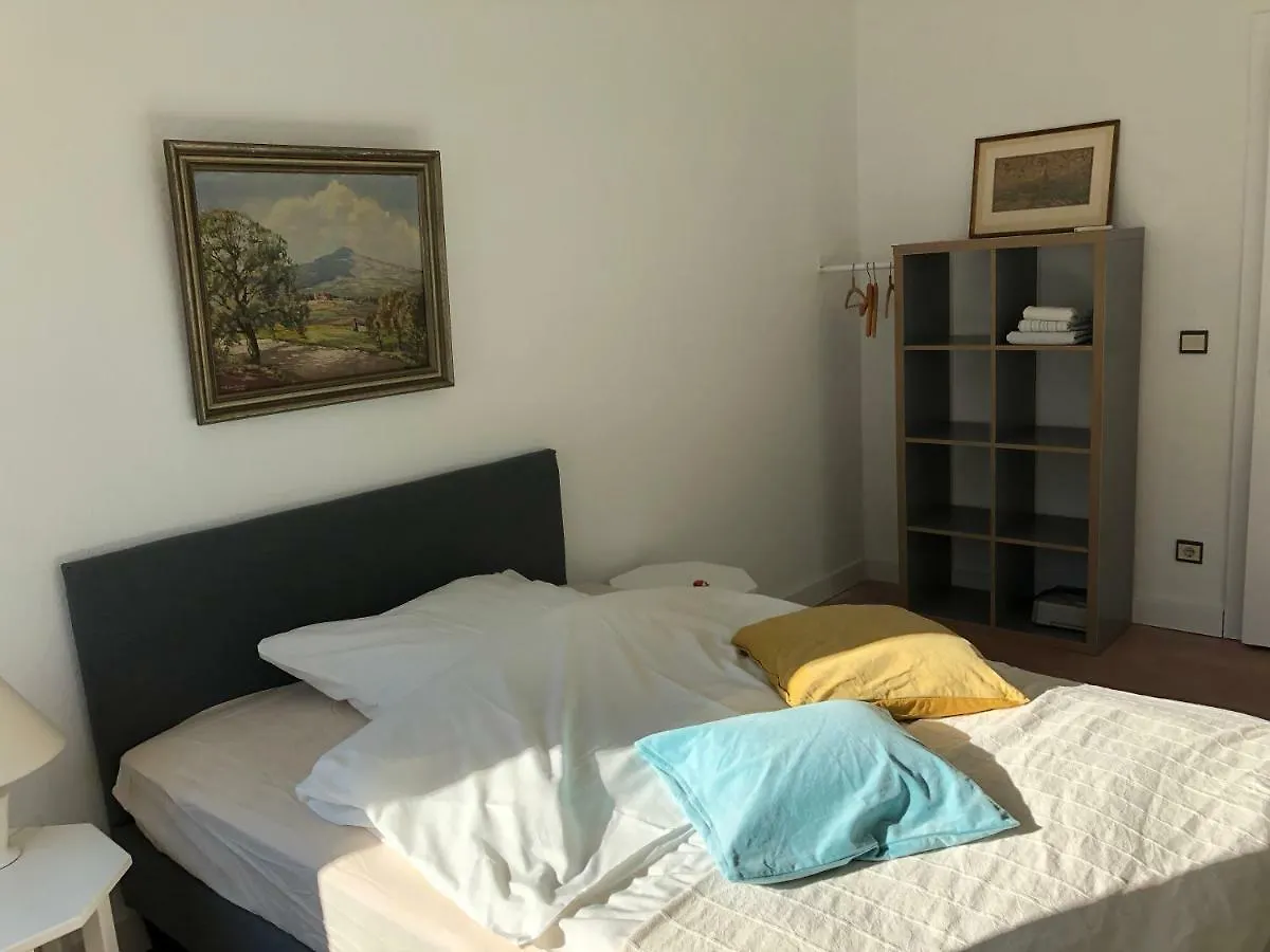 デュッセルドルフGaestehaus Burkhardtアパートメント 0*, デュッセルドルフ